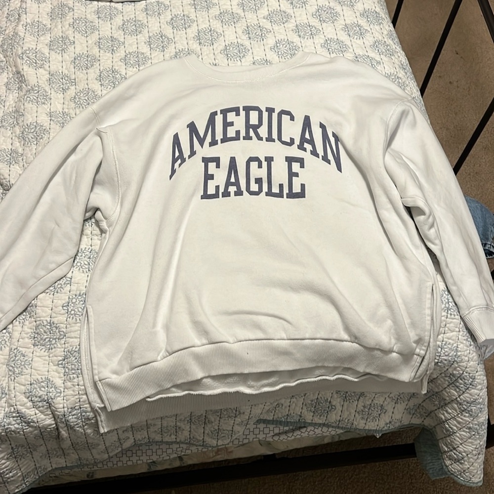 Oversized crew neck